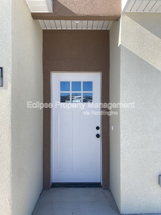 515 Crestone Ave in Alamosa, CO - Foto de edificio
