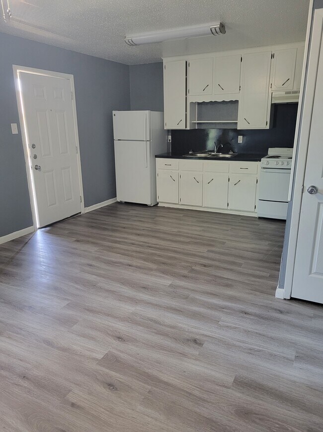 611 Stringer St and Nearby Killeen Apartments For Rent Killeen, TX