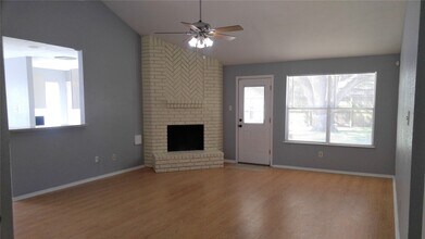 3806 Pecan Cir in La Porte, TX - Building Photo - Building Photo