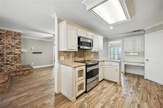 2857 Hurstview Dr in Hurst, TX - Building Photo - Building Photo