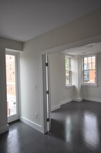 659 Massachusetts Ave, Unit 3 in Boston, MA - Building Photo - Building Photo