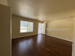 33 Deering Ct in Oakland, CA - Building Photo - Building Photo