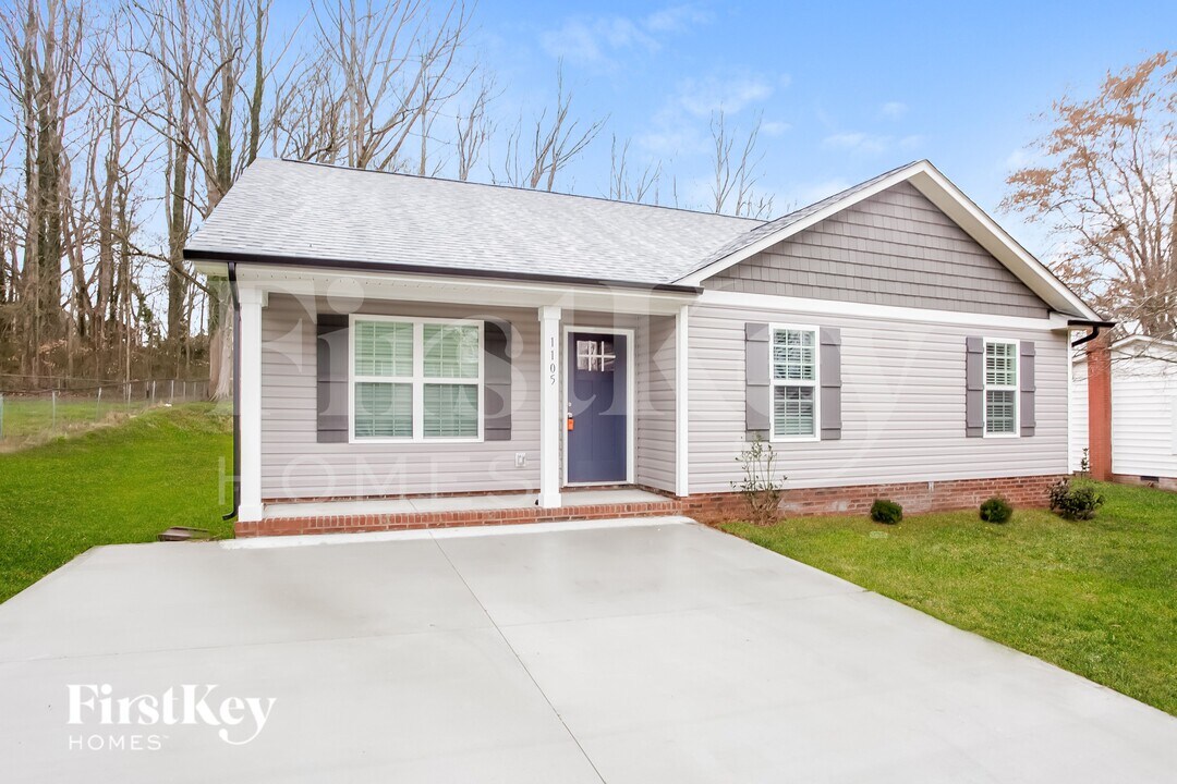 1105 Northside St in Kannapolis, NC - Foto de edificio