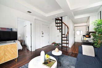 809 9th Ave in New York, NY - Building Photo - Building Photo
