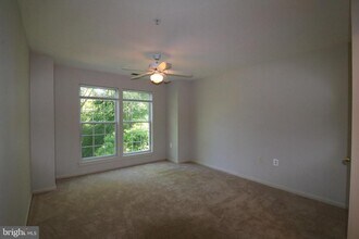 12000 Amber Ridge Cir in Germantown, MD - Building Photo - Building Photo