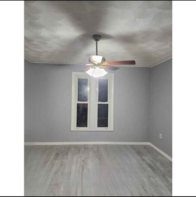 1200 N Sheridan Rd, Unit 2 in Peoria, IL - Building Photo - Building Photo