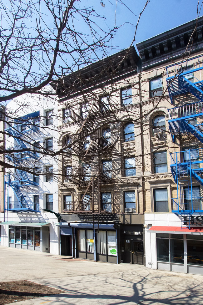 2059 Frederick Douglass Blvd in New York, NY - Building Photo - Building Photo