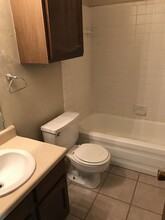 702 Vassar Ct in College Station, TX - Building Photo - Building Photo