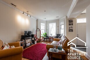 1314 W Roscoe St, Unit 1 in Chicago, IL - Building Photo