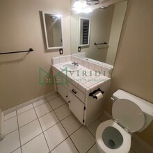 6805 Lafayette Way in Bakersfield, CA - Building Photo - Building Photo