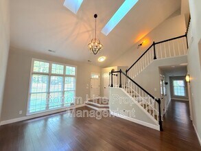 2321 Heathershire Ln in Matthews, NC - Building Photo - Building Photo