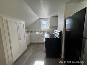 7 Bennett Ave, Unit 4 in Skowhegan, ME - Building Photo - Building Photo