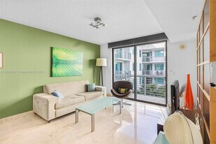 110 Washington Ave, Unit # 1706 in Miami Beach, FL - Building Photo - Building Photo