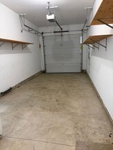 332 E Wayno Wy in Newberg, OR - Building Photo - Building Photo