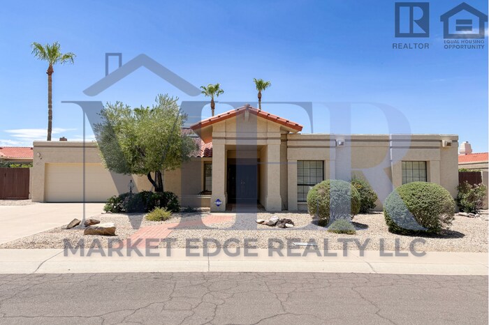 10943 E Palomino Rd in Scottsdale, AZ - Building Photo