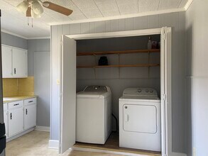 212 Westwood Dr, Unit #5 in McMinnville, TN - Foto de edificio - Building Photo