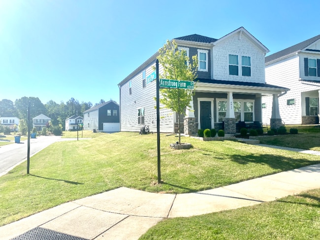 4047 Armstrong Farm Dr in Belmont, NC - Foto de edificio - Building Photo