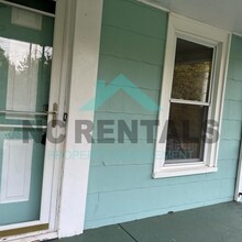 703 Bridges Dr in High Point, NC - Building Photo - Building Photo