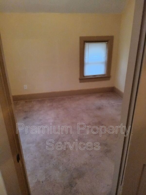 225 Summit in Rockford, IL - Building Photo - Building Photo