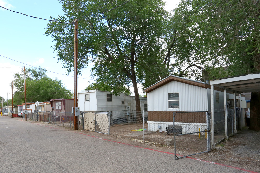 3606 2nd St NW in Albuquerque, NM - Building Photo