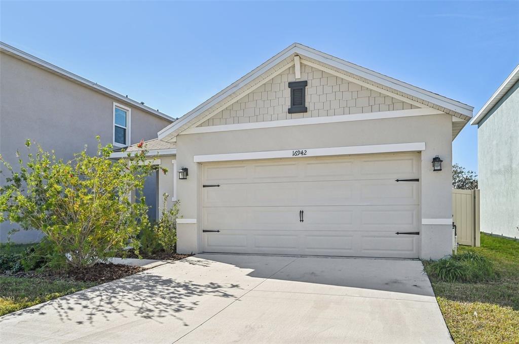 16942 Trite Bend St in Wimauma, FL - Building Photo