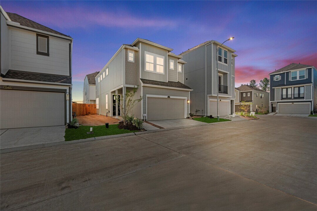 11423 Blossom Sq St in Houston, TX - Building Photo