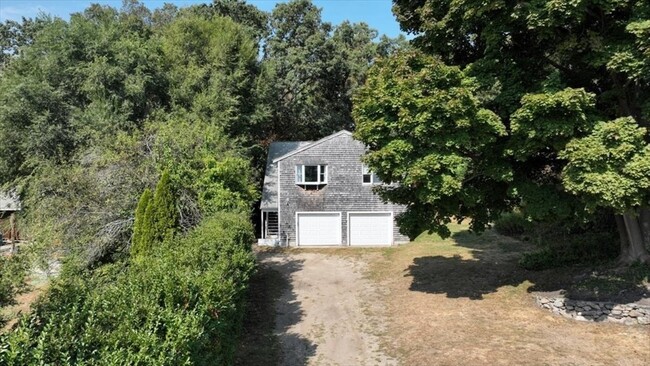 32 Elm Ct in Cohasset, MA - Building Photo - Building Photo