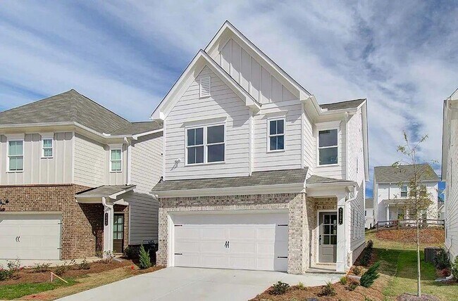 property at 5057 Woodland Hls