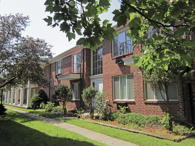 The Presidents Village in Brockport, NY - Building Photo - Building Photo