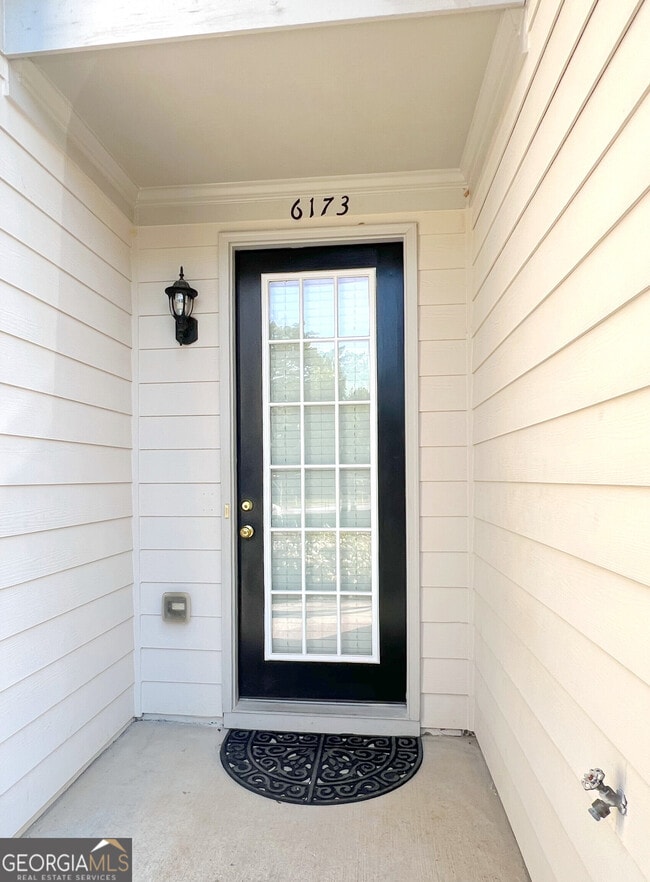6173 Roaring Rock Wy in Norcross, GA - Building Photo - Building Photo