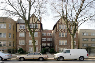 2641--2643 W Estes Ave Apartments