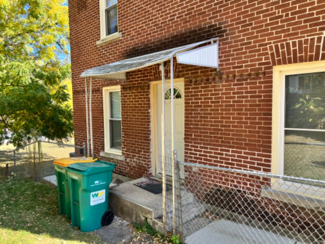 8360 Bridge St in Rockford, MN - Building Photo - Building Photo