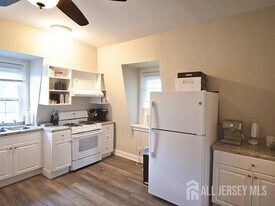 405 N Washington Ave in Dunellen, NJ - Building Photo