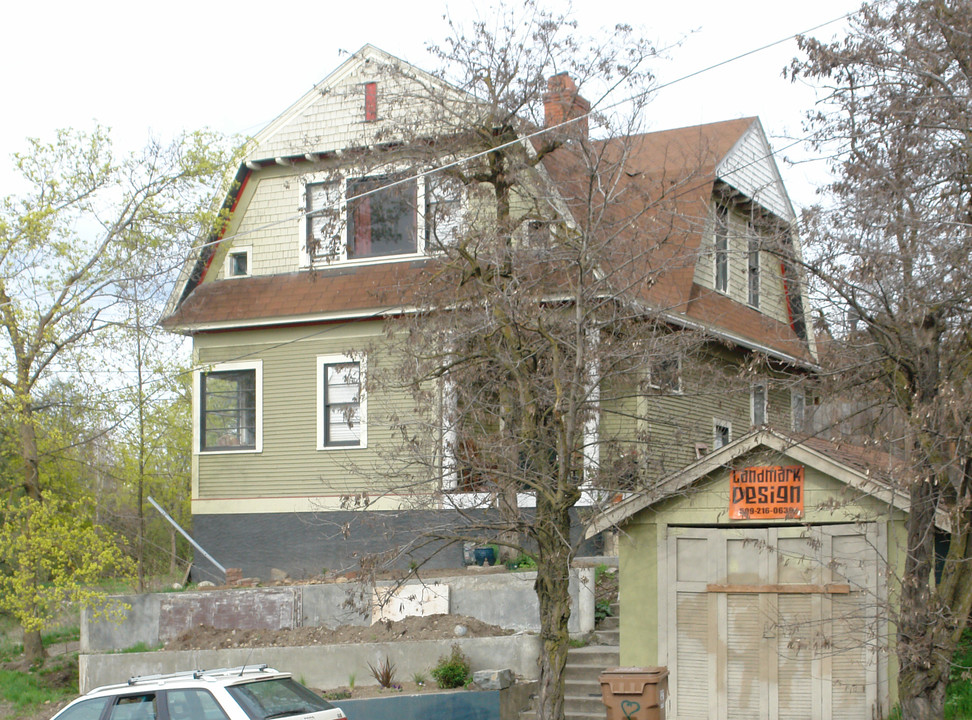 519 S Walnut St in Spokane, WA - Foto de edificio