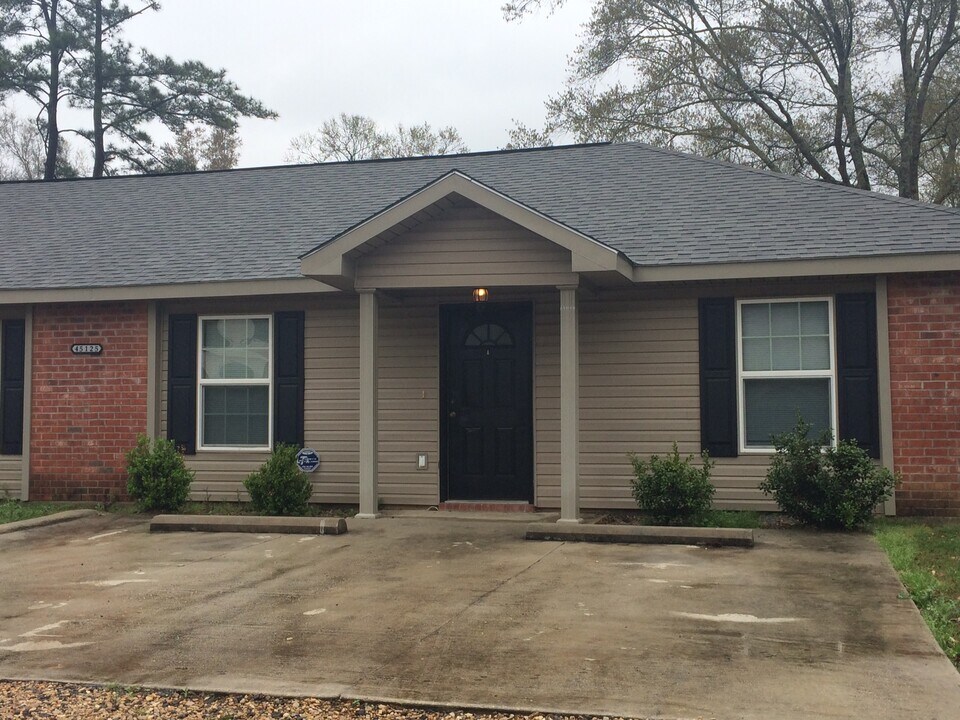 45125 Durbin Rd in Hammond, LA - Building Photo