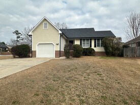 5598 Arapahoe Ct in Fayetteville, NC - Building Photo