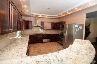 2 Miller Ave in East Brunswick, NJ - Building Photo - Building Photo