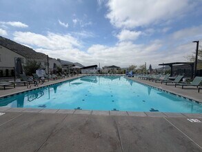 324 Citrine Trl in Fallbrook, CA - Building Photo - Building Photo