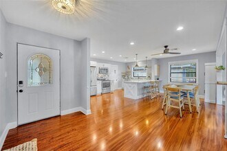 1081 Lake Weldona Dr in Orlando, FL - Building Photo - Building Photo