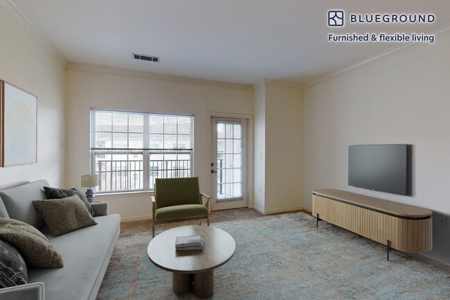 80 N Central Ave in Hempstead, NY - Foto de edificio - Building Photo