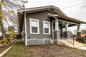 151 Paul St in San Antonio, TX - Building Photo - Building Photo