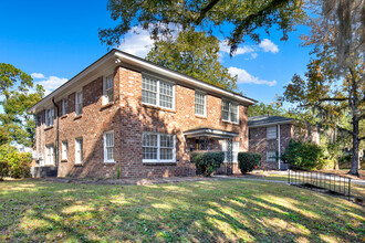 6 W 51st St in Savannah, GA - Building Photo - Building Photo