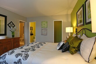 Mill Grove Apartments in Audubon, PA - Foto de edificio - Interior Photo