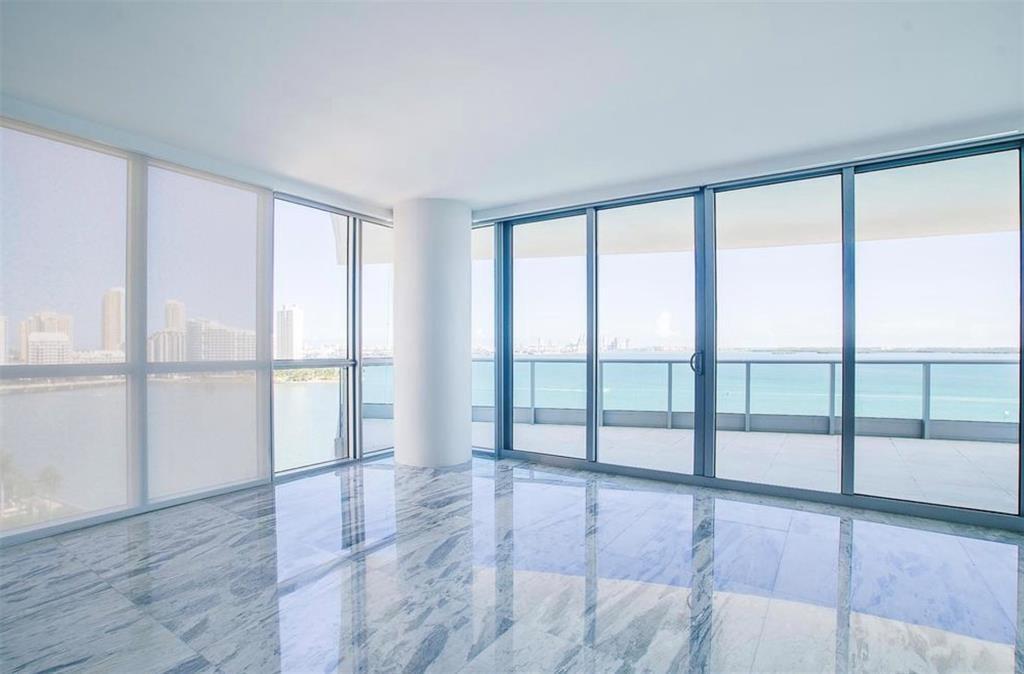 1331 Brickell Bay Dr, Unit 1201 in Miami, FL - Building Photo