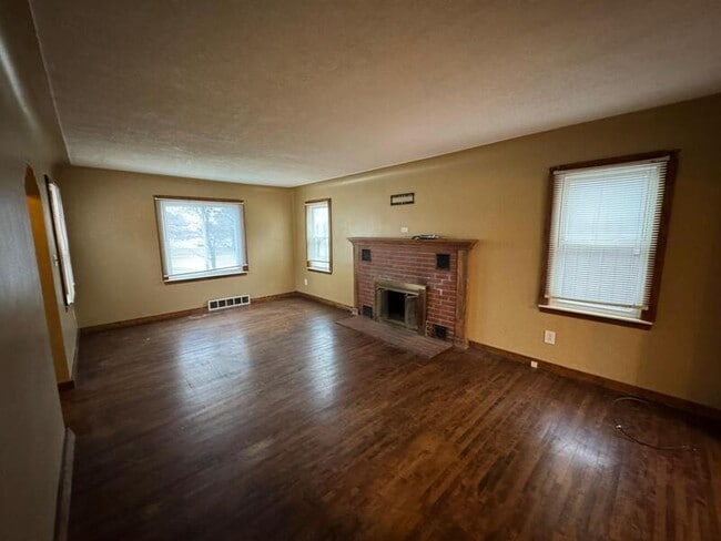 11478 Engleman Rd in Warren, MI - Building Photo - Building Photo