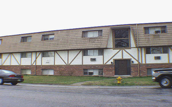 Hawk Point Apartments in Denver, CO - Foto de edificio - Building Photo