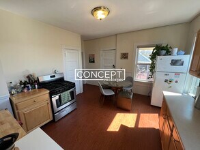 51 Ibbetson St, Unit 3 in Somerville, MA - Foto de edificio - Building Photo