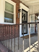 2626 E Preston St in Baltimore, MD - Foto de edificio - Building Photo