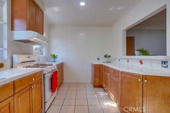 2504 Piedmont Ave in Montrose, CA - Building Photo - Building Photo