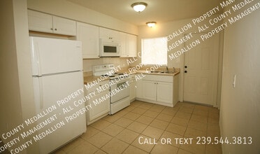 122 Gordon Ave in Lehigh Acres, FL - Building Photo - Building Photo